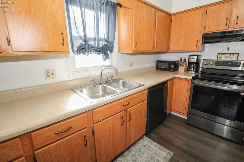 2058 Heritage Drive, Sandusky, 44870, 4 Bedrooms Bedrooms, ,2 BathroomsBathrooms,Residential,For Sale,Heritage,20261076