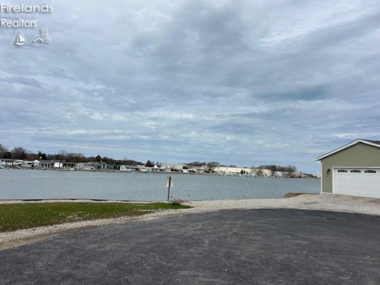 1631 Anchor Avenue, Port Clinton, 43452, 3 Bedrooms Bedrooms, ,2 BathroomsBathrooms,Residential,For Sale,Anchor,20261130