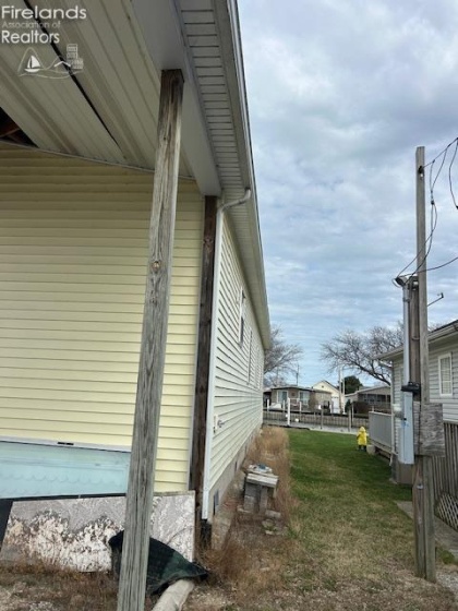 1631 Anchor Avenue, Port Clinton, 43452, 3 Bedrooms Bedrooms, ,2 BathroomsBathrooms,Residential,For Sale,Anchor,20261130