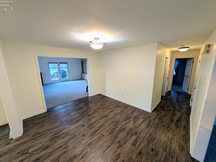 317 Cedar Brook, Sandusky, 44870, 4 Bedrooms Bedrooms, ,2 BathroomsBathrooms,Residential,For Sale,Cedar Brook,20261151