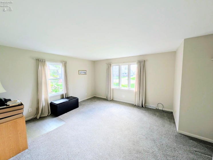 317 Cedar Brook, Sandusky, 44870, 4 Bedrooms Bedrooms, ,2 BathroomsBathrooms,Residential,For Sale,Cedar Brook,20261151