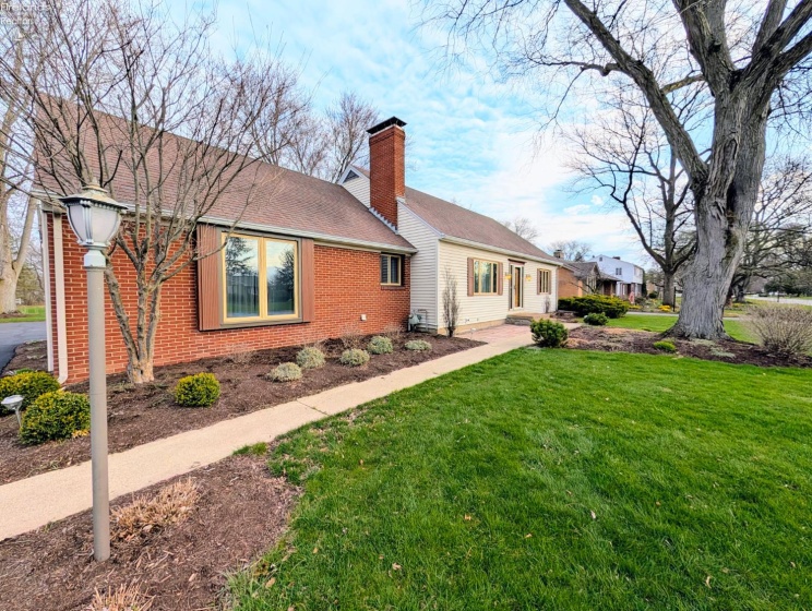 317 Cedar Brook, Sandusky, 44870, 4 Bedrooms Bedrooms, ,2 BathroomsBathrooms,Residential,For Sale,Cedar Brook,20261151