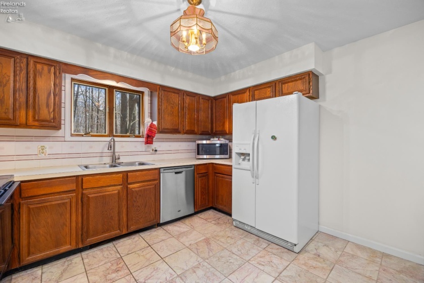 13460 Gifford Road, Oberlin, 44074, 4 Bedrooms Bedrooms, ,2 BathroomsBathrooms,Residential,For Sale,Gifford,20261142