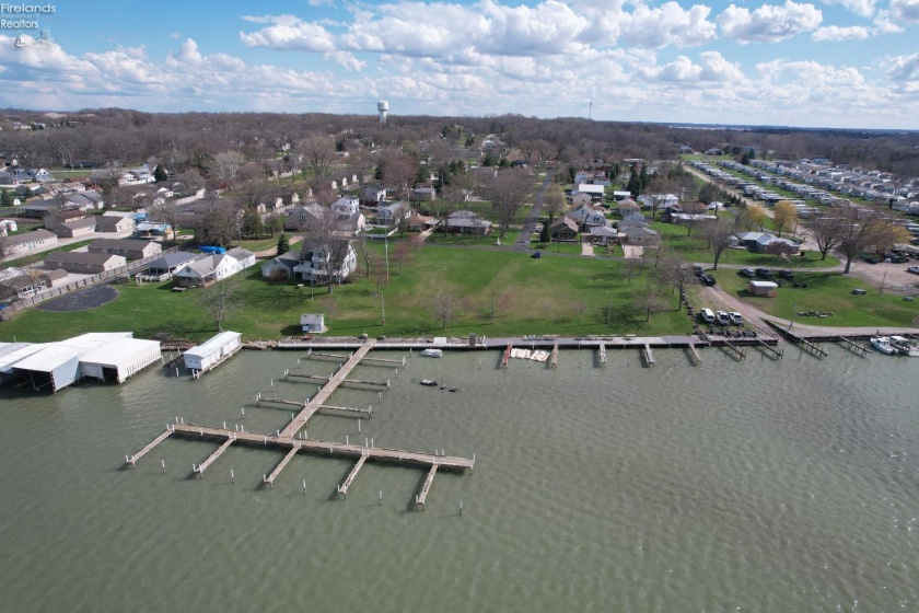 252 Arman Road, Marblehead, 43440, 2 Bedrooms Bedrooms, ,1 BathroomBathrooms,Residential,For Sale,Arman,20261147