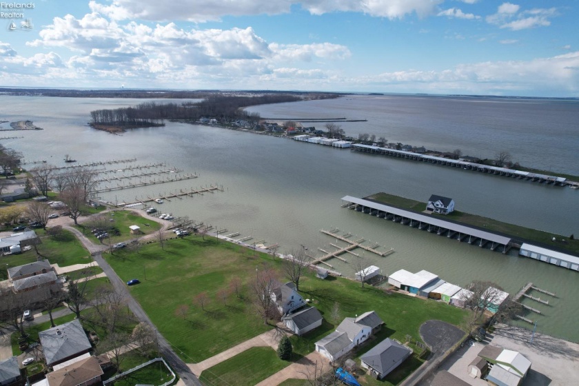 252 Arman Road, Marblehead, 43440, 2 Bedrooms Bedrooms, ,1 BathroomBathrooms,Residential,For Sale,Arman,20261147