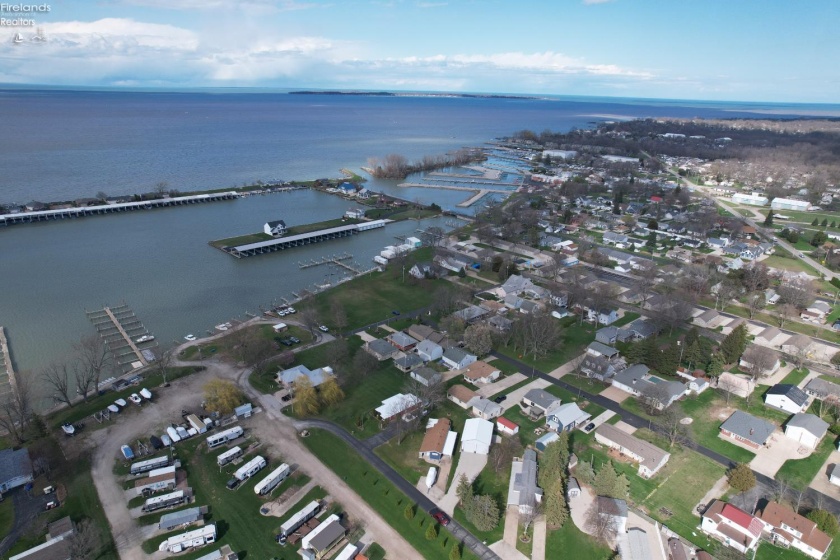 252 Arman Road, Marblehead, 43440, 2 Bedrooms Bedrooms, ,1 BathroomBathrooms,Residential,For Sale,Arman,20261147