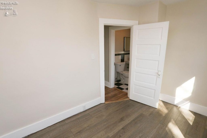 1014 Fourth St, Sandusky, 44870, 3 Bedrooms Bedrooms, ,1 BathroomBathrooms,Residential,For Sale,Fourth St,20261179