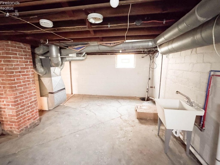 1014 Fourth St, Sandusky, 44870, 3 Bedrooms Bedrooms, ,1 BathroomBathrooms,Residential,For Sale,Fourth St,20261179