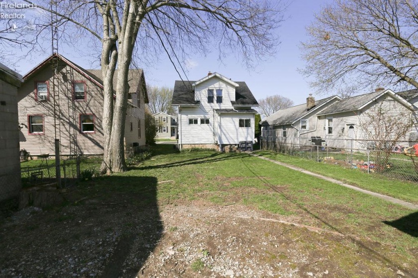 1014 Fourth St, Sandusky, 44870, 3 Bedrooms Bedrooms, ,1 BathroomBathrooms,Residential,For Sale,Fourth St,20261179