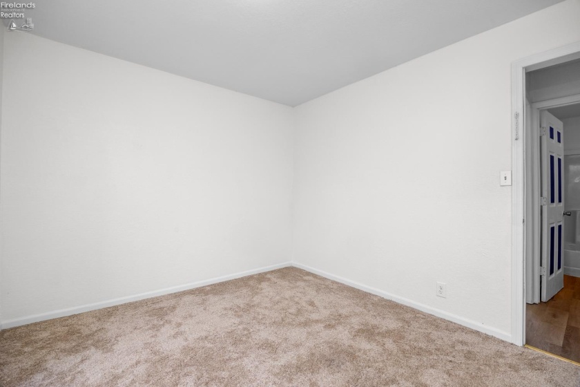 824 Fireland Lane, Port Clinton, 43452, ,Multiple Units,For Sale,Fireland,20261182