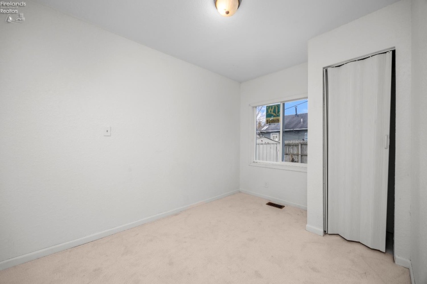 824 Fireland Lane, Port Clinton, 43452, ,Multiple Units,For Sale,Fireland,20261182