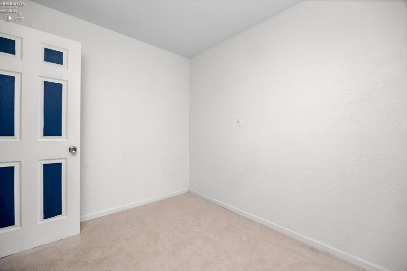 824 Fireland Lane, Port Clinton, 43452, ,Multiple Units,For Sale,Fireland,20261182