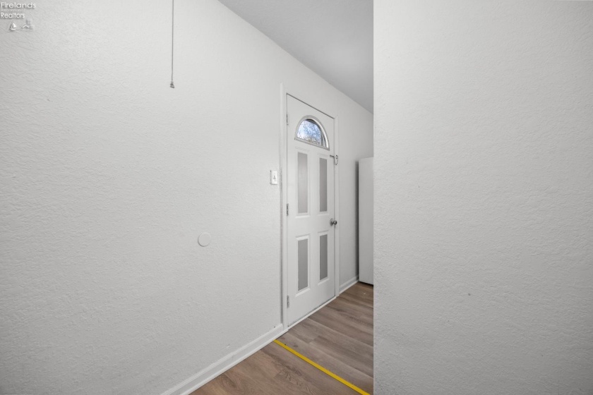 824 Fireland Lane, Port Clinton, 43452, ,Multiple Units,For Sale,Fireland,20261182