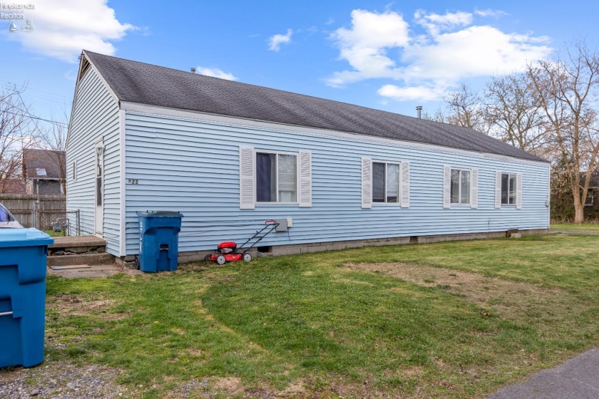 824 Fireland Lane, Port Clinton, 43452, ,Multiple Units,For Sale,Fireland,20261182