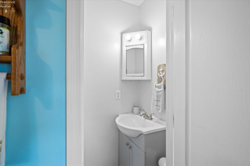 515 2nd Street, Port Clinton, 43452, 2 Bedrooms Bedrooms, ,2 BathroomsBathrooms,Residential,For Sale,2nd,20261194