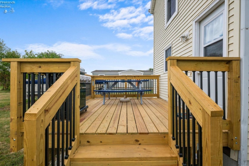 515 2nd Street, Port Clinton, 43452, 2 Bedrooms Bedrooms, ,2 BathroomsBathrooms,Residential,For Sale,2nd,20261194