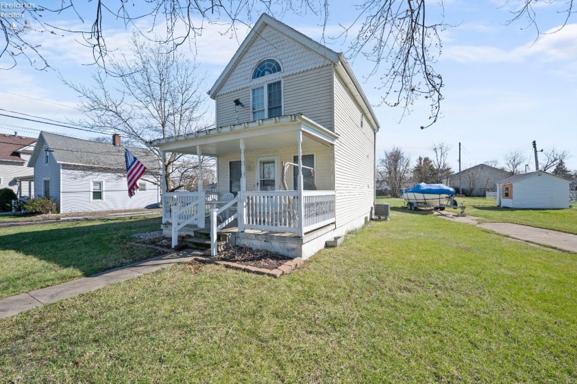 515 2nd Street, Port Clinton, 43452, 2 Bedrooms Bedrooms, ,2 BathroomsBathrooms,Residential,For Sale,2nd,20261194