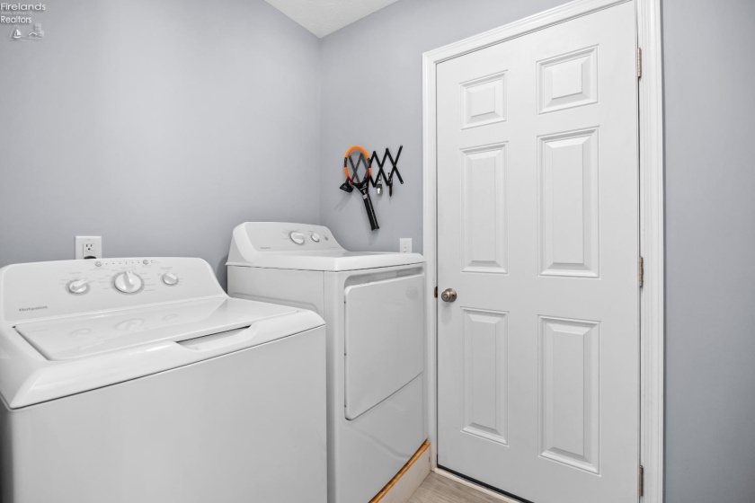 2702 Bogart Road, Sandusky, 44870, 3 Bedrooms Bedrooms, ,3 BathroomsBathrooms,Residential,For Sale,Bogart,20261184