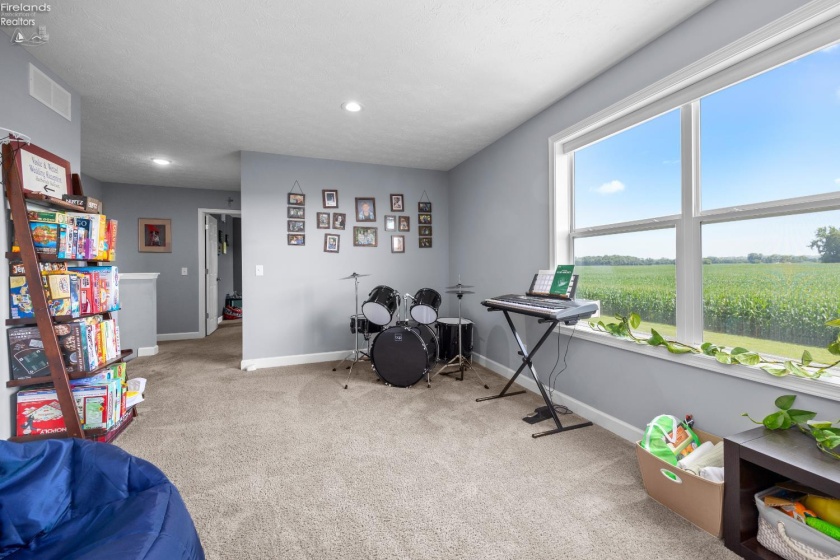 2702 Bogart Road, Sandusky, 44870, 3 Bedrooms Bedrooms, ,3 BathroomsBathrooms,Residential,For Sale,Bogart,20261184