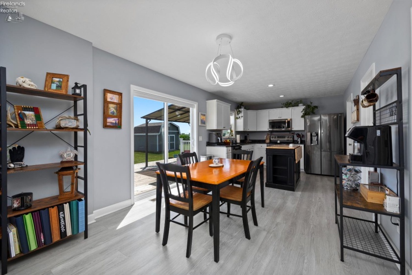 2702 Bogart Road, Sandusky, 44870, 3 Bedrooms Bedrooms, ,3 BathroomsBathrooms,Residential,For Sale,Bogart,20261184