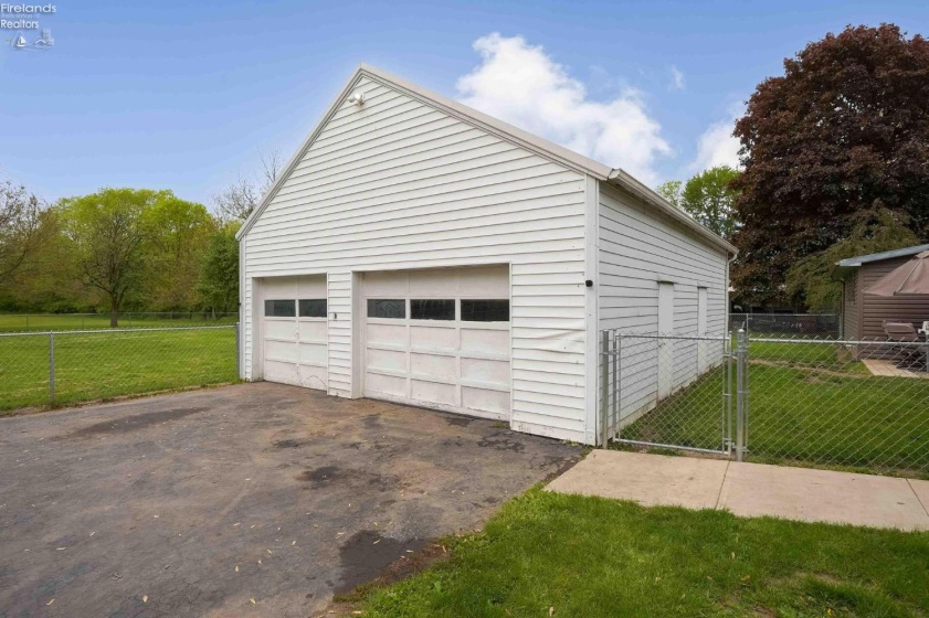 205 Water Street, Other, 45867, 4 Bedrooms Bedrooms, ,2 BathroomsBathrooms,Residential,For Sale,Water,20261199