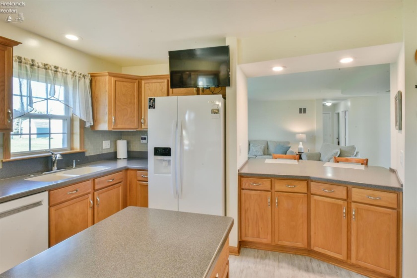 1780 Anna Drive, Marblehead, 43440, 3 Bedrooms Bedrooms, ,2 BathroomsBathrooms,Residential,For Sale,Anna,20261086