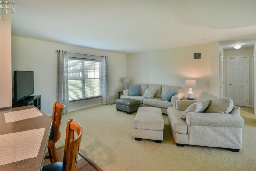 1780 Anna Drive, Marblehead, 43440, 3 Bedrooms Bedrooms, ,2 BathroomsBathrooms,Residential,For Sale,Anna,20261086