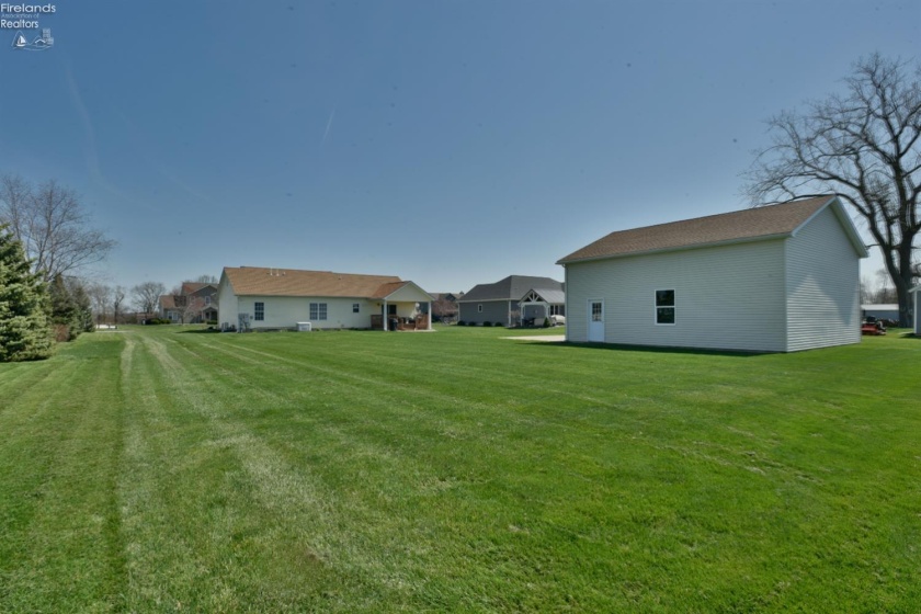 1780 Anna Drive, Marblehead, 43440, 3 Bedrooms Bedrooms, ,2 BathroomsBathrooms,Residential,For Sale,Anna,20261086