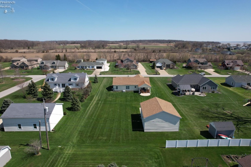 1780 Anna Drive, Marblehead, 43440, 3 Bedrooms Bedrooms, ,2 BathroomsBathrooms,Residential,For Sale,Anna,20261086