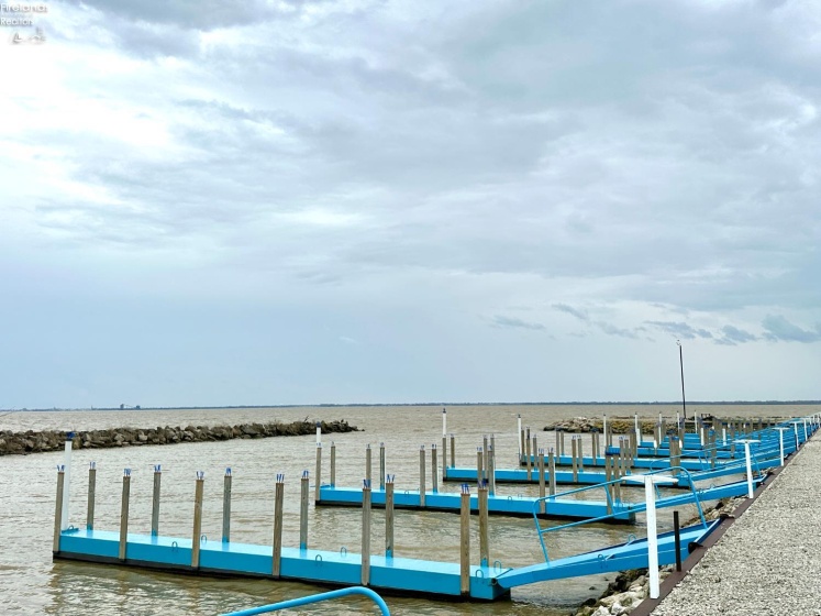 1780 Anna Drive, Marblehead, 43440, 3 Bedrooms Bedrooms, ,2 BathroomsBathrooms,Residential,For Sale,Anna,20261086