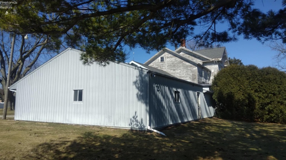 2906 Perkins Avenue, Sandusky, 44870, 6 Bedrooms Bedrooms, ,2 BathroomsBathrooms,Residential,For Sale,Perkins,20254703