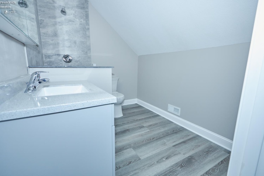 37 Silvern Street, Huron, 44839, 4 Bedrooms Bedrooms, ,4 BathroomsBathrooms,Residential,For Sale,Silvern,20261208