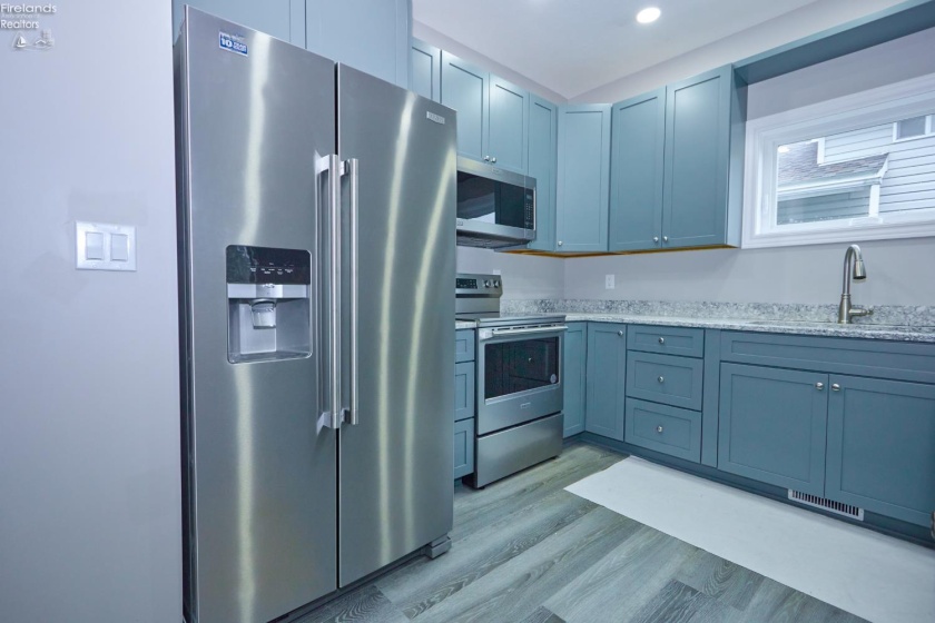 37 Silvern Street, Huron, 44839, 4 Bedrooms Bedrooms, ,4 BathroomsBathrooms,Residential,For Sale,Silvern,20261208