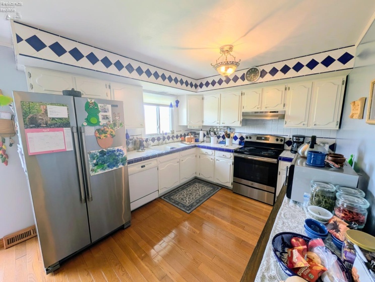 5917 HEYWOOD Road, Sandusky, 44870, 4 Bedrooms Bedrooms, ,2 BathroomsBathrooms,Residential,For Sale,HEYWOOD,20261189