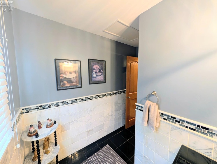 5917 HEYWOOD Road, Sandusky, 44870, 4 Bedrooms Bedrooms, ,2 BathroomsBathrooms,Residential,For Sale,HEYWOOD,20261189