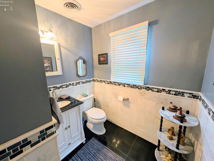 5917 HEYWOOD Road, Sandusky, 44870, 4 Bedrooms Bedrooms, ,2 BathroomsBathrooms,Residential,For Sale,HEYWOOD,20261189