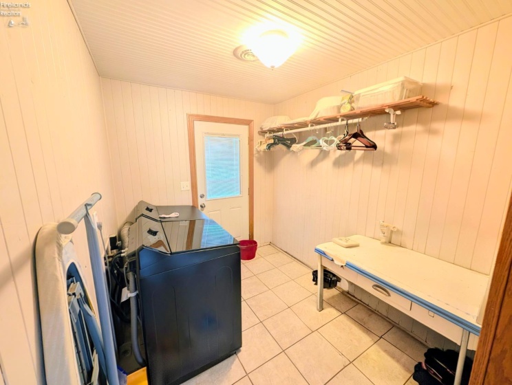 5917 HEYWOOD Road, Sandusky, 44870, 4 Bedrooms Bedrooms, ,2 BathroomsBathrooms,Residential,For Sale,HEYWOOD,20261189