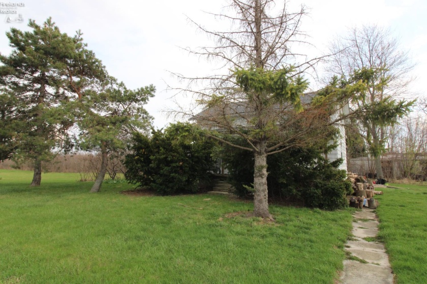 5270 Port Clinton Eastern Road, Port Clinton, 43452, 3 Bedrooms Bedrooms, ,1 BathroomBathrooms,Residential,For Sale,Port Clinton Eastern,20261213