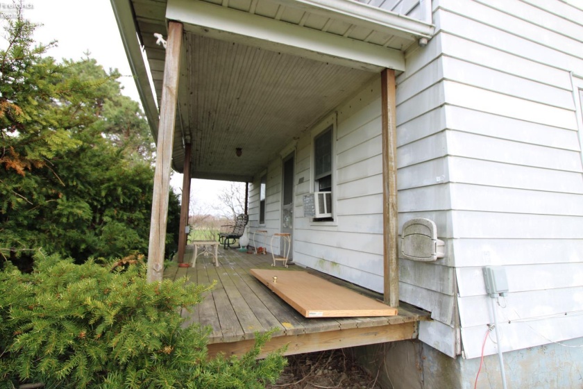 5270 Port Clinton Eastern Road, Port Clinton, 43452, 3 Bedrooms Bedrooms, ,1 BathroomBathrooms,Residential,For Sale,Port Clinton Eastern,20261213