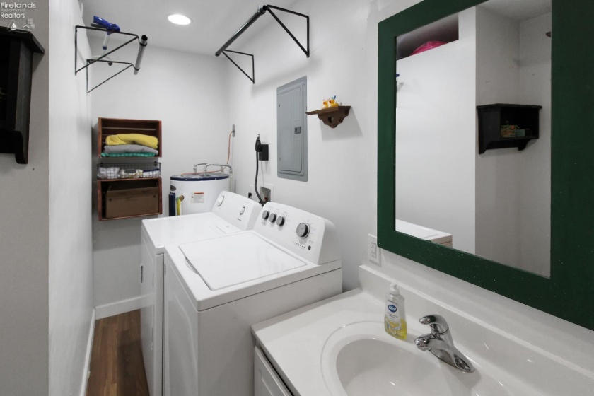 509 Locust Street, Oak Harbor, 43449, 3 Bedrooms Bedrooms, ,1 BathroomBathrooms,Residential,For Sale,Locust,20261217