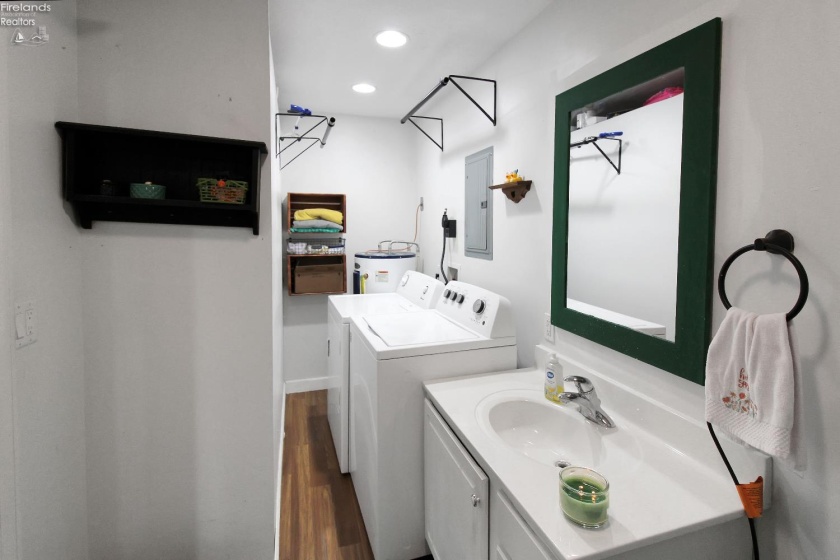 509 Locust Street, Oak Harbor, 43449, 3 Bedrooms Bedrooms, ,1 BathroomBathrooms,Residential,For Sale,Locust,20261217