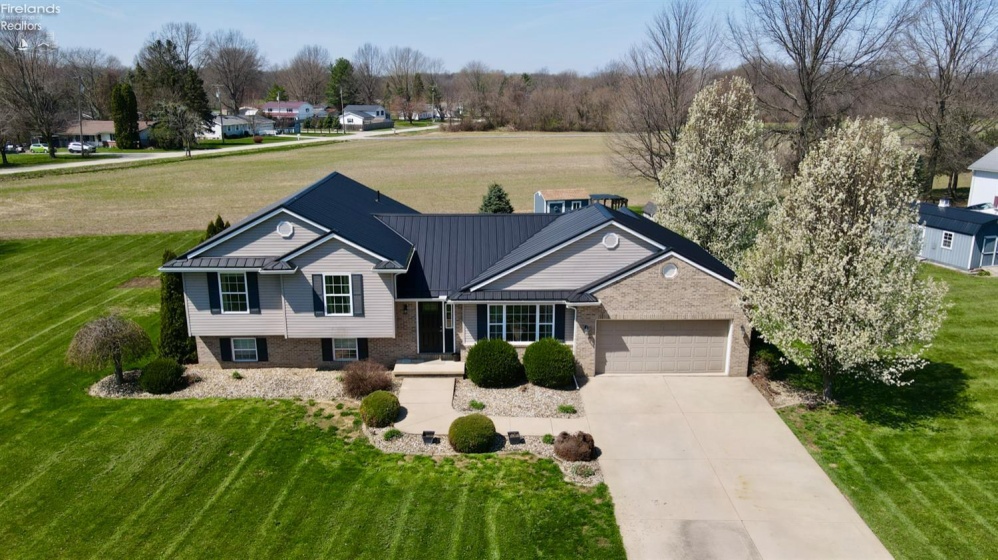 5081 Tomahawk Drive, Norwalk, 44857, 3 Bedrooms Bedrooms, ,2 BathroomsBathrooms,Residential,For Sale,Tomahawk,20261218