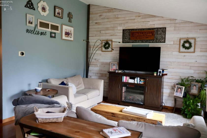 5081 Tomahawk Drive, Norwalk, 44857, 3 Bedrooms Bedrooms, ,2 BathroomsBathrooms,Residential,For Sale,Tomahawk,20261218