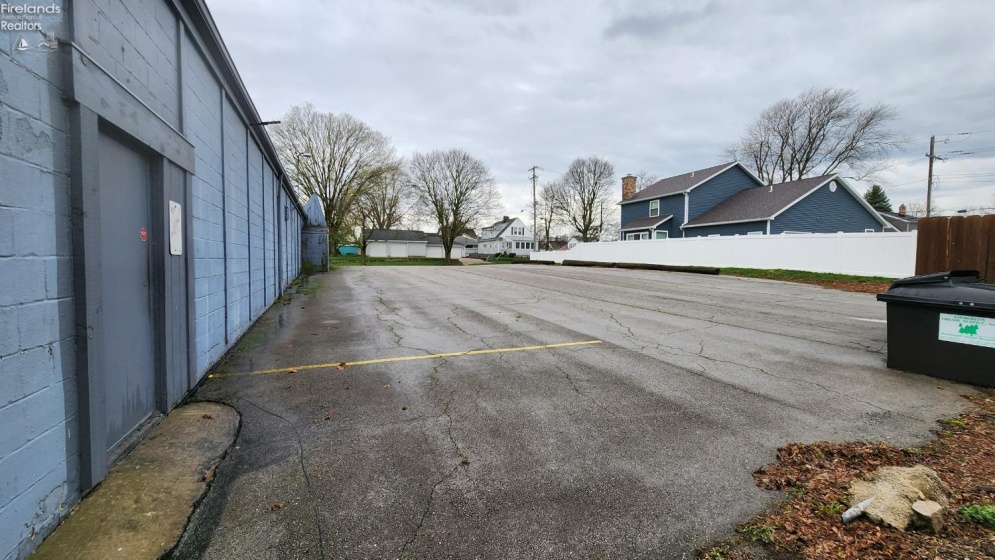 125 Main Street, Huron, 44839, ,Commercial,For Sale,Main,20261106