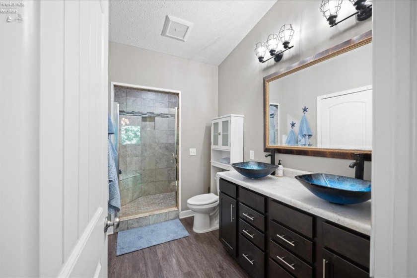 3175 Memorial Shoreway Drive, Marblehead, 43440, 3 Bedrooms Bedrooms, ,2 BathroomsBathrooms,Residential,For Sale,Memorial Shoreway,20261237