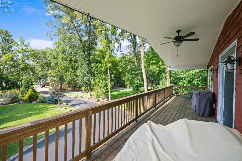 3175 Memorial Shoreway Drive, Marblehead, 43440, 3 Bedrooms Bedrooms, ,2 BathroomsBathrooms,Residential,For Sale,Memorial Shoreway,20261237