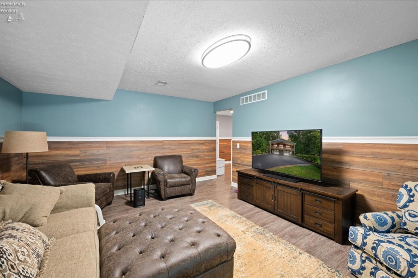 3175 Memorial Shoreway Drive, Marblehead, 43440, 3 Bedrooms Bedrooms, ,2 BathroomsBathrooms,Residential,For Sale,Memorial Shoreway,20261237