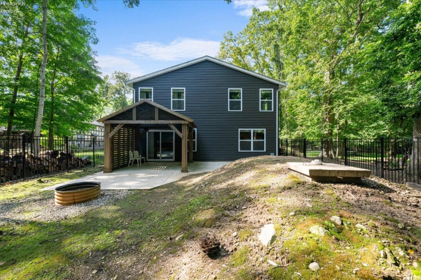 3175 Memorial Shoreway Drive, Marblehead, 43440, 3 Bedrooms Bedrooms, ,2 BathroomsBathrooms,Residential,For Sale,Memorial Shoreway,20261237