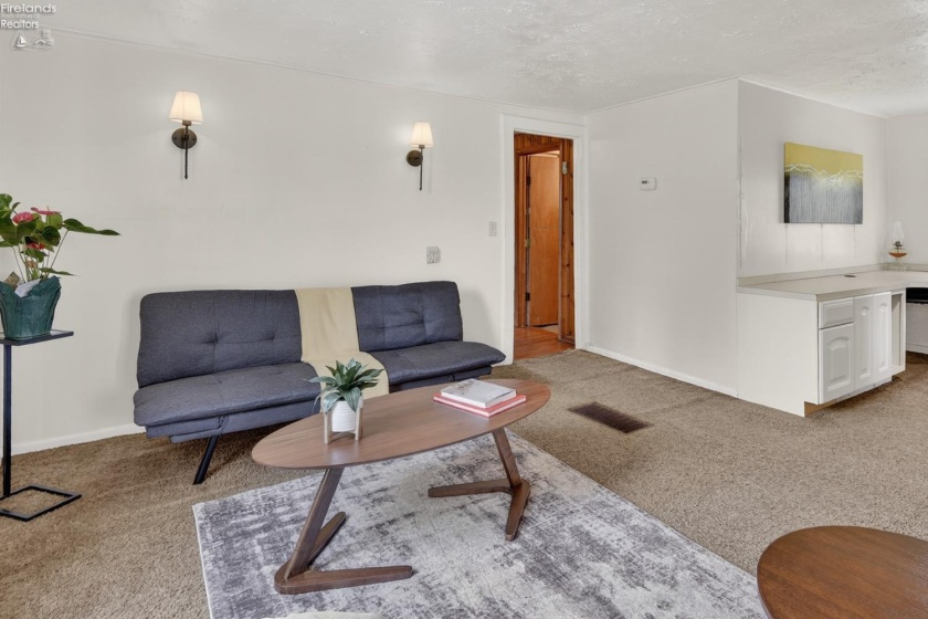 45089 E Hamilton St, Oberlin, 44074, 3 Bedrooms Bedrooms, ,2 BathroomsBathrooms,Residential,For Sale,E Hamilton St,20261236