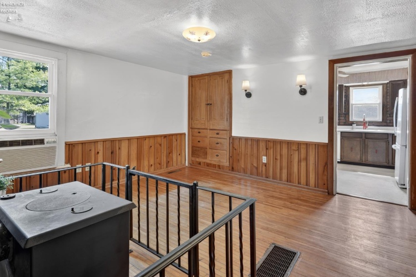 45089 E Hamilton St, Oberlin, 44074, 3 Bedrooms Bedrooms, ,2 BathroomsBathrooms,Residential,For Sale,E Hamilton St,20261236